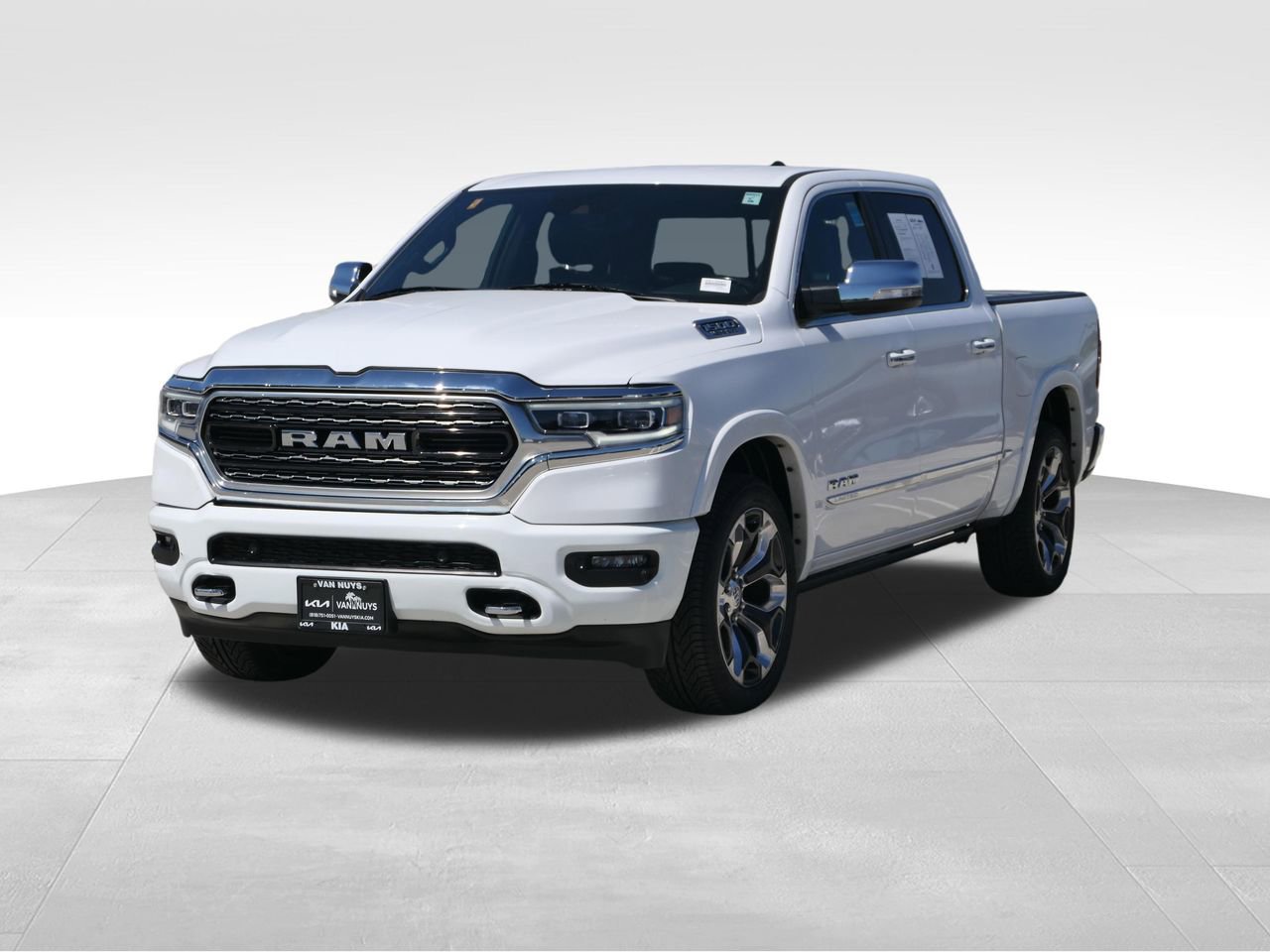Used 2022 RAM 1500 Limited w/ Body Color Bumper Group image 8
