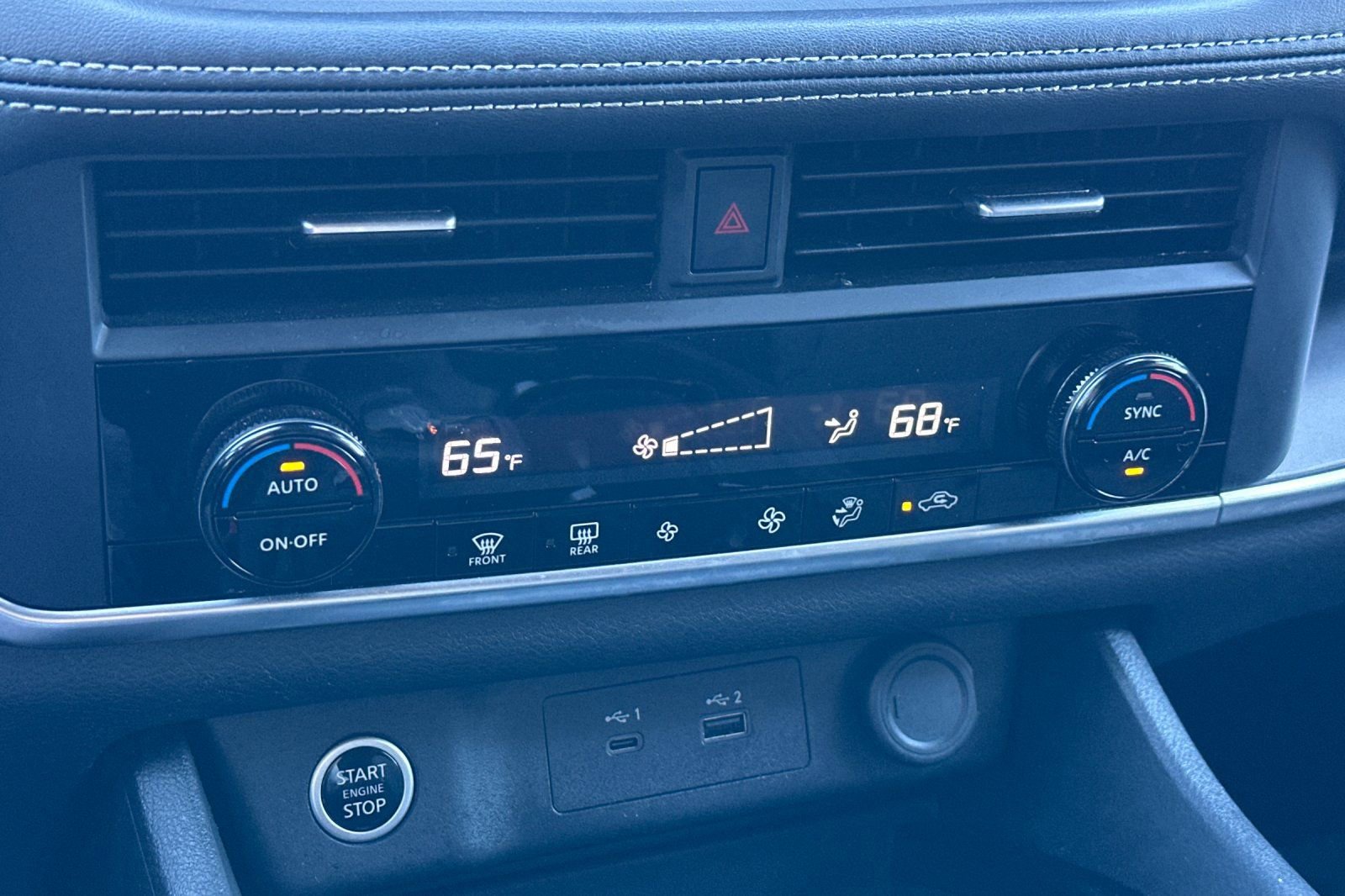 Used 2023 Nissan Rogue SV image 23