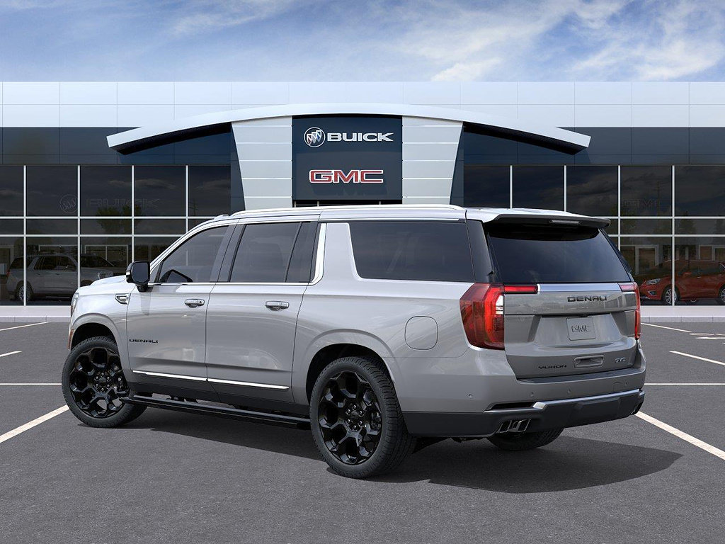 New 2026 GMC Yukon XL Denali w/ Denali Reserve Package AWD/4WD image 3