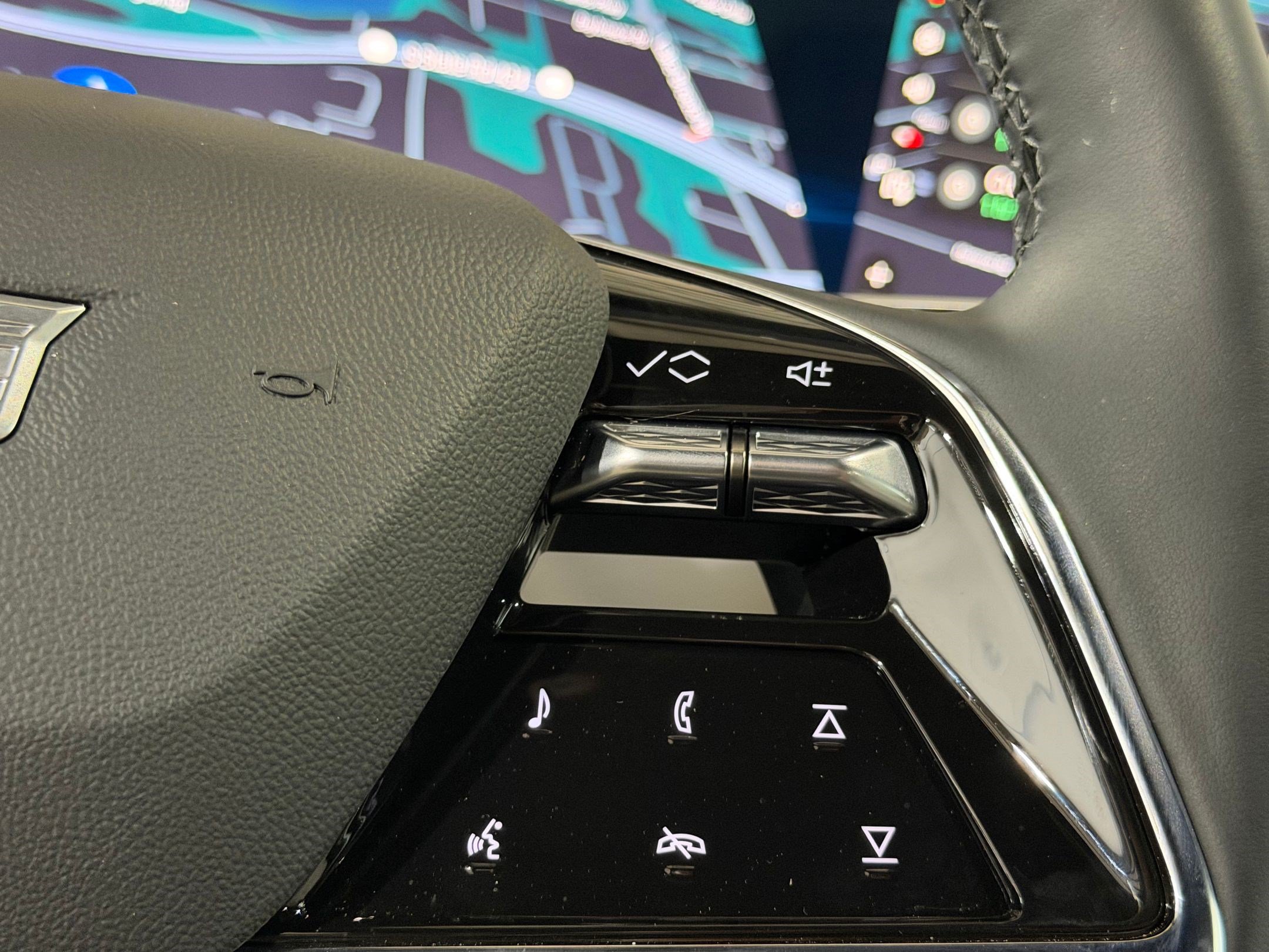 New 2026 Cadillac Vistiq Luxury AWD/4WD image 34