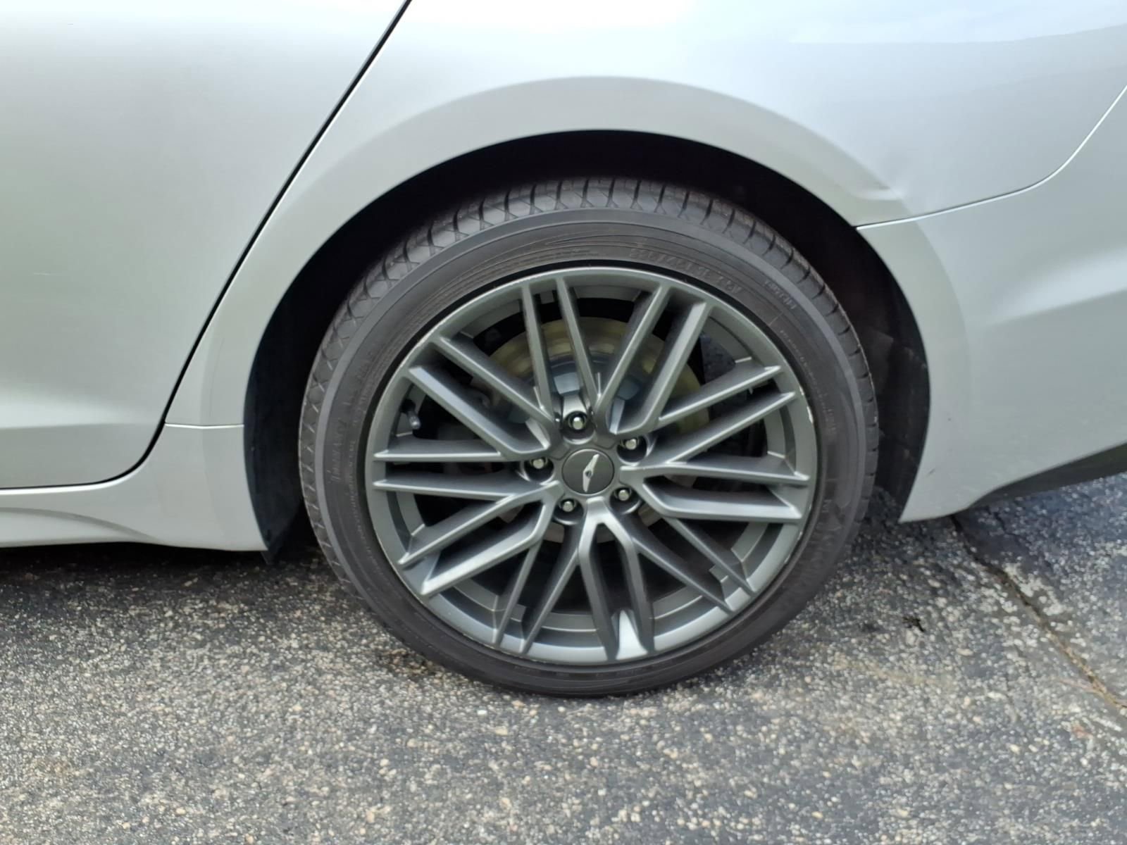 Used 2019 Genesis G70 2.0T Advanced RWD image 13
