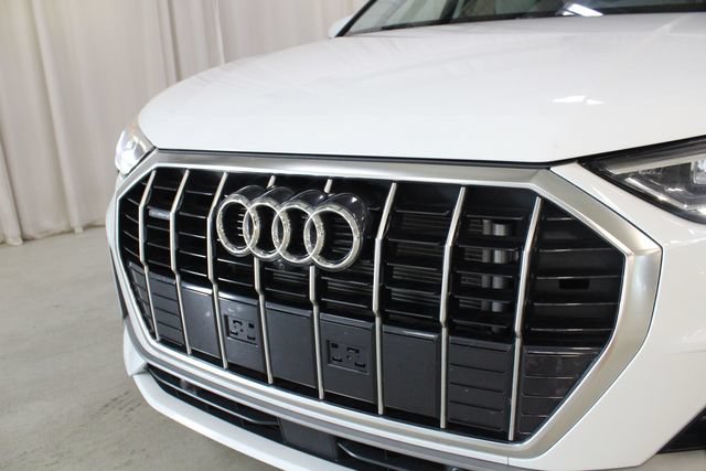 Used 2023 Audi Q3 2.0T Premium Plus w/ Premium Plus Package AWD/4WD image 33