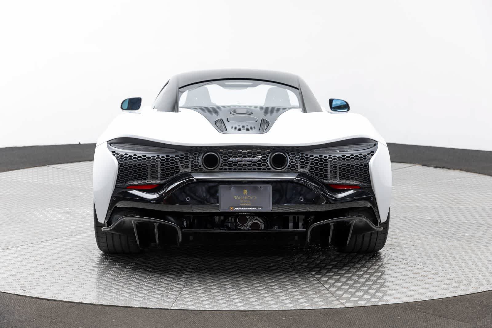 Used 2023 McLaren Artura RWD image 5