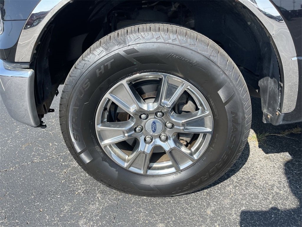 Used 2017 Ford F150 XLT w/ Equipment Group 301A Mid image 10