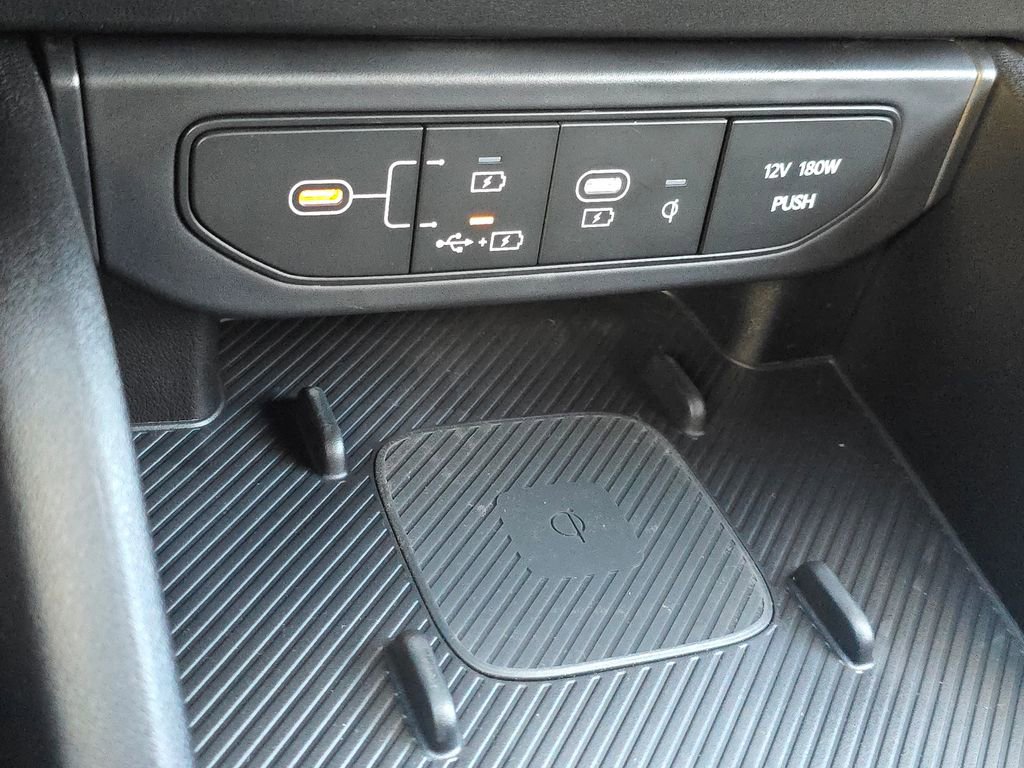 Used 2025 Kia K4 GT-Line image 9