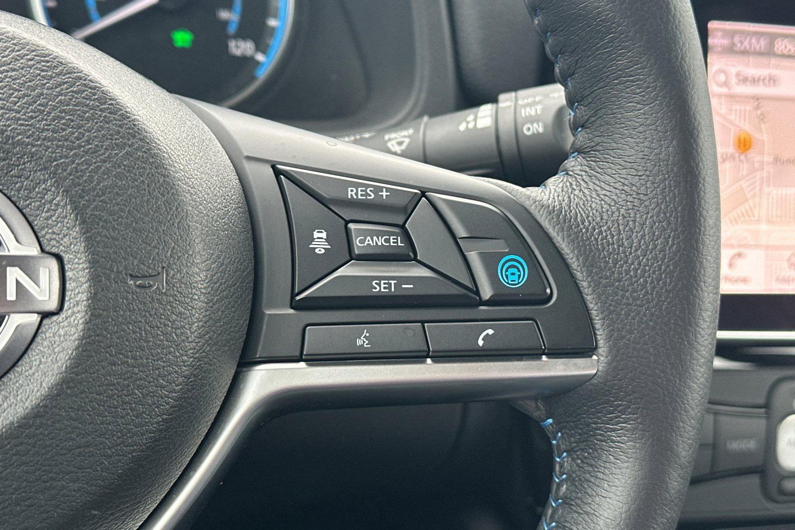 Certified 2024 Nissan Leaf SV Plus image 29