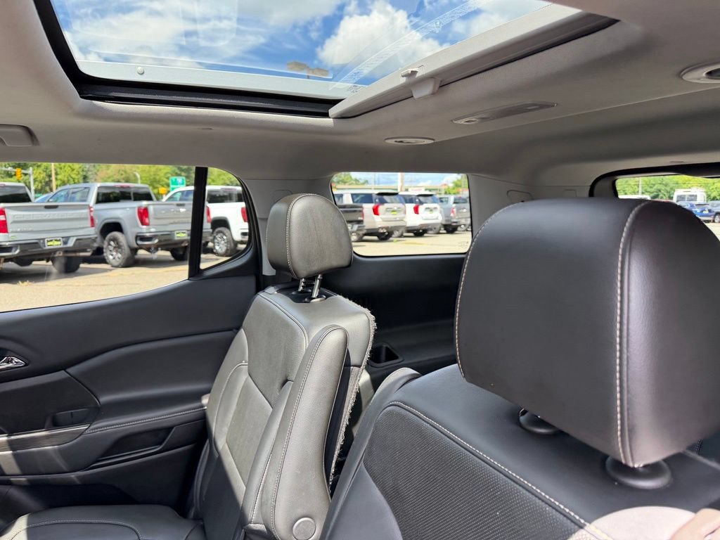 Certified 2023 GMC Acadia SLT w/ Preferred Package AWD/4WD image 11