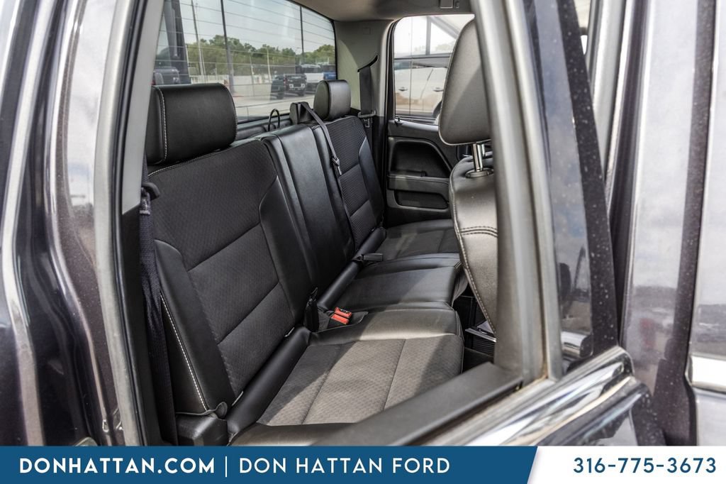 Used 2016 GMC Sierra 1500 SLE w/ All-Terrain Package AWD/4WD image 17