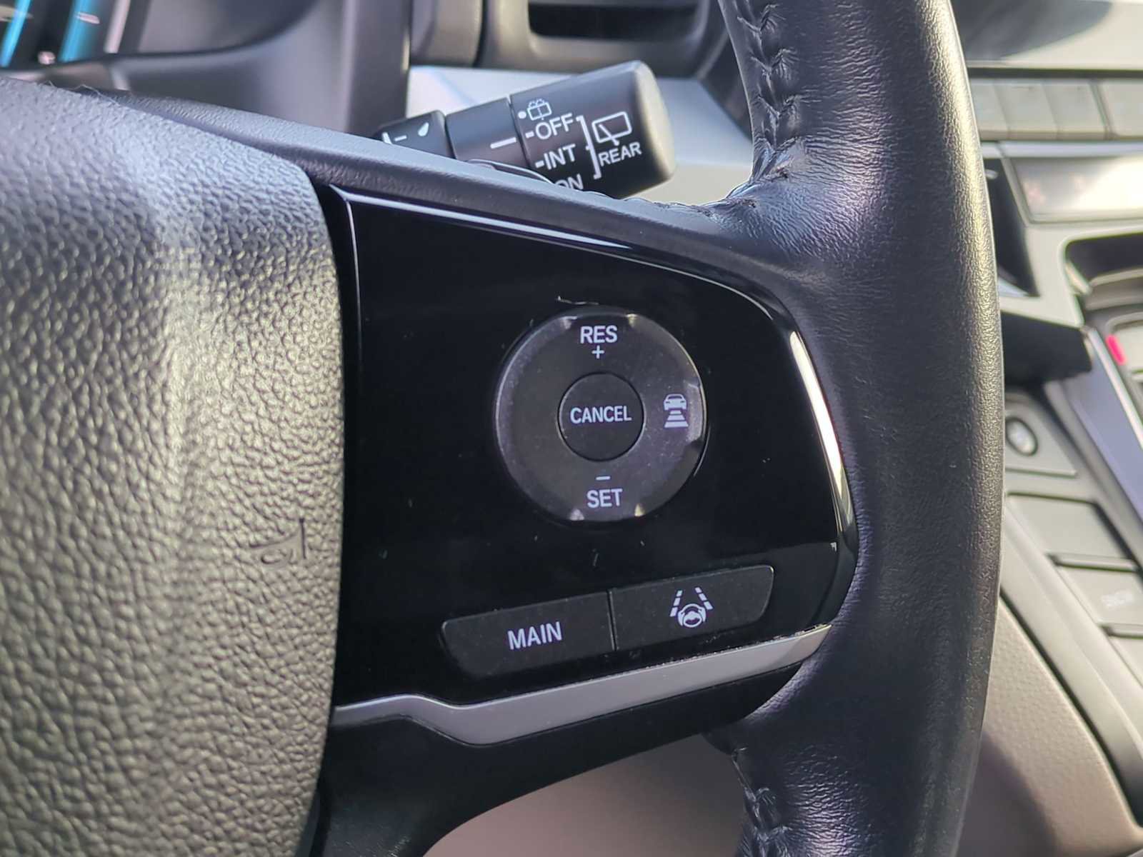 Used 2018 Honda Odyssey EX-L image 26