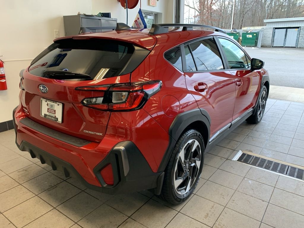 Used 2024 Subaru Crosstrek 2.5i Limited w/ Crosstrek Mirror Package AWD/4WD image 10