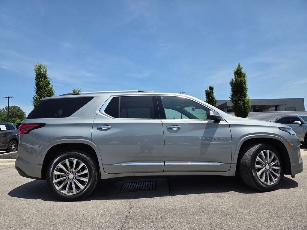 Used 2023 Chevrolet Traverse Premier AWD/4WD image 31
