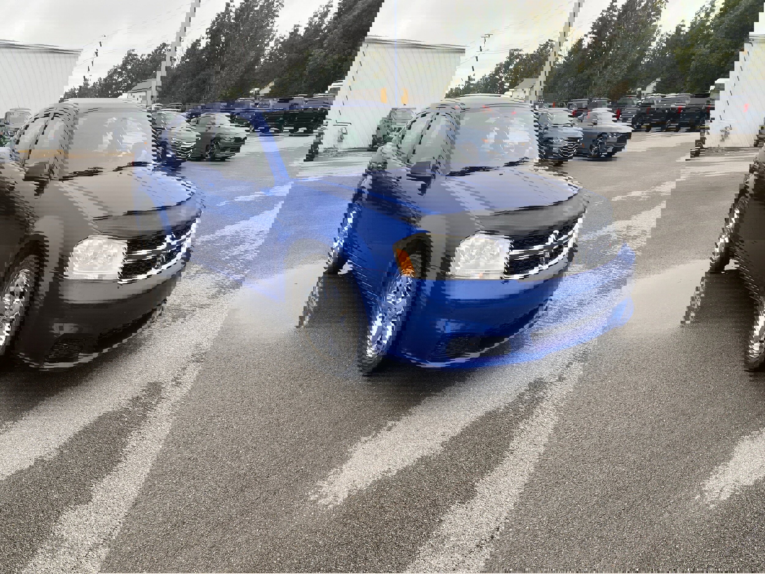 Used 2013 Dodge Avenger SE