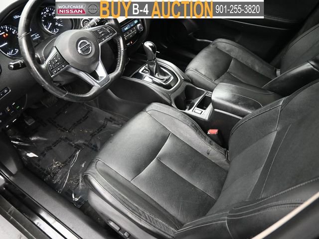 Used 2017 Nissan Rogue SL image 19