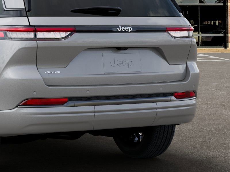 New 2026 Jeep Grand Cherokee Limited image 13