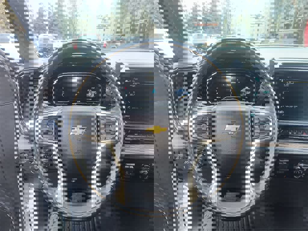 Used 2024 Chevrolet Silverado 3500 LT image 14