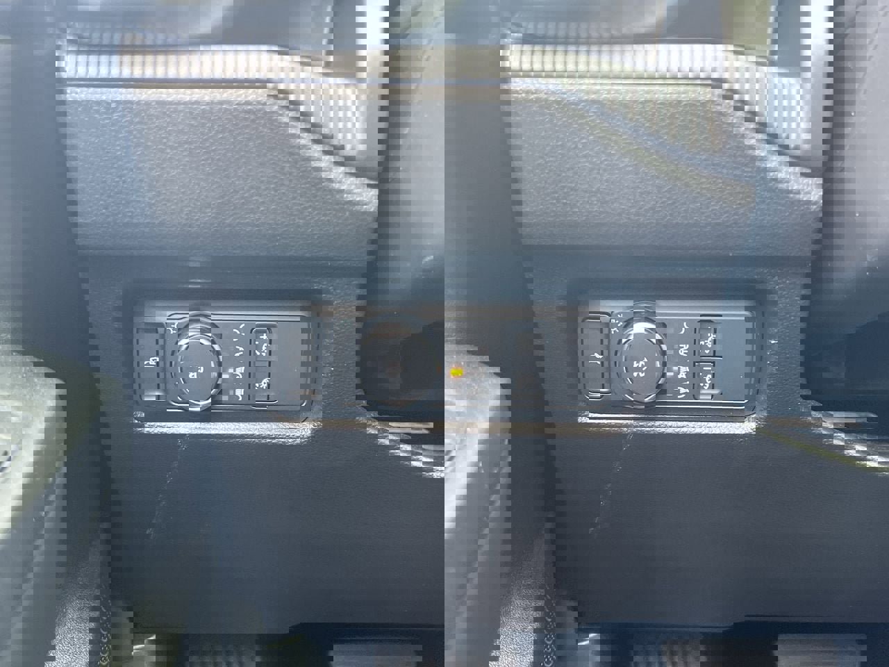 New 2025 Ford Ranger XLT w/ Convenience Package image 12