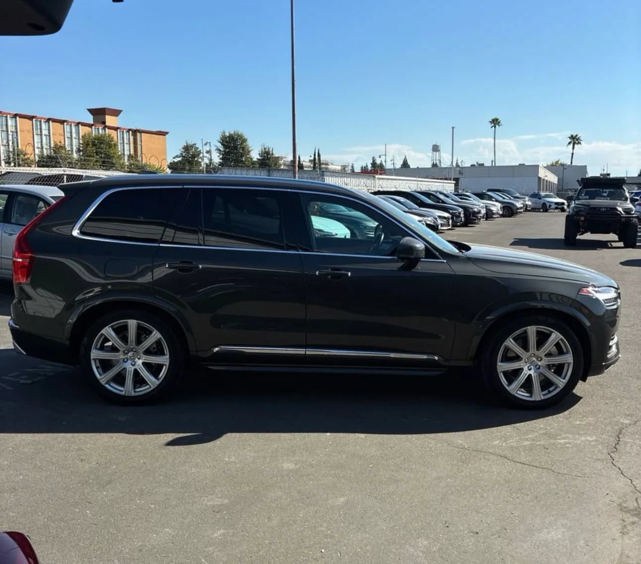 Used 2018 Volvo XC90 T8 Inscription w/ Convenience Package AWD/4WD image 6