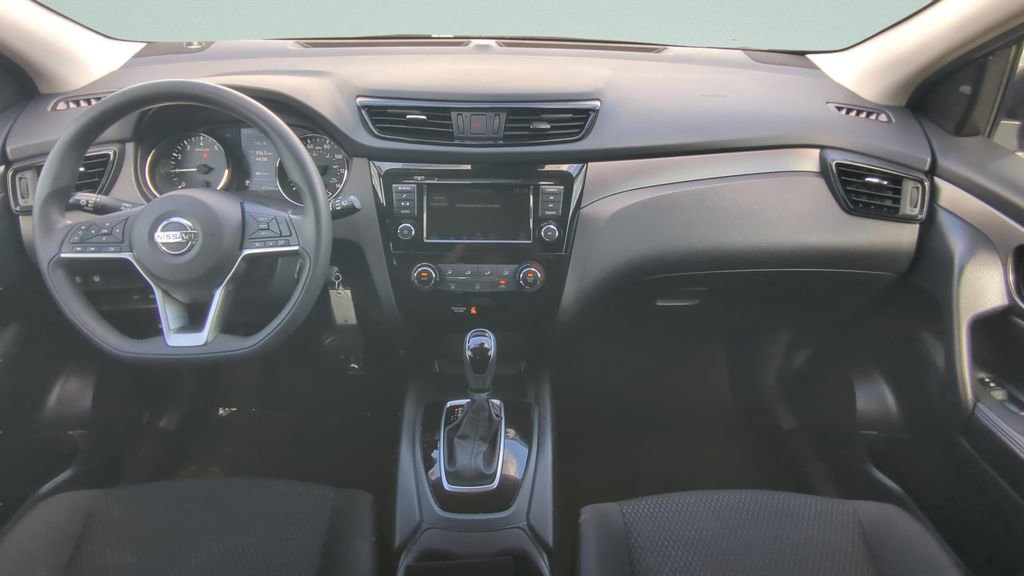 Certified 2020 Nissan Rogue Sport S image 14