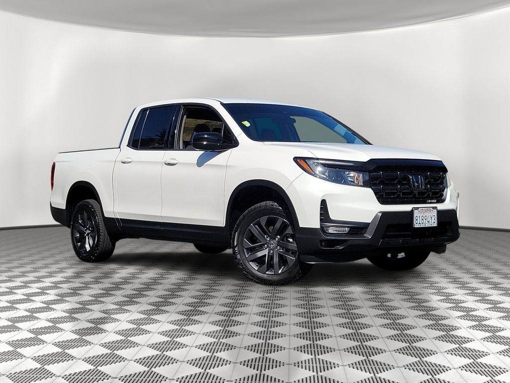 Certified 2024 Honda Ridgeline Sport image 2
