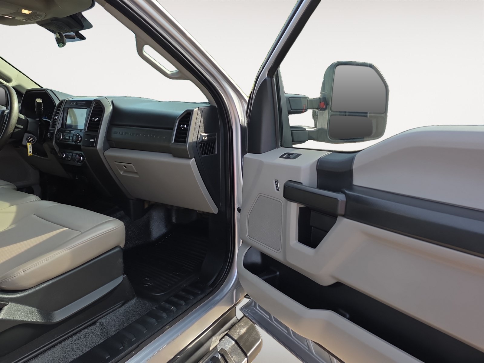 Used 2020 Ford F350 XL w/ STX Appearance Package AWD/4WD image 9