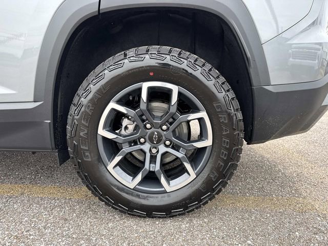 New 2026 Chevrolet Equinox ACTIV image 17