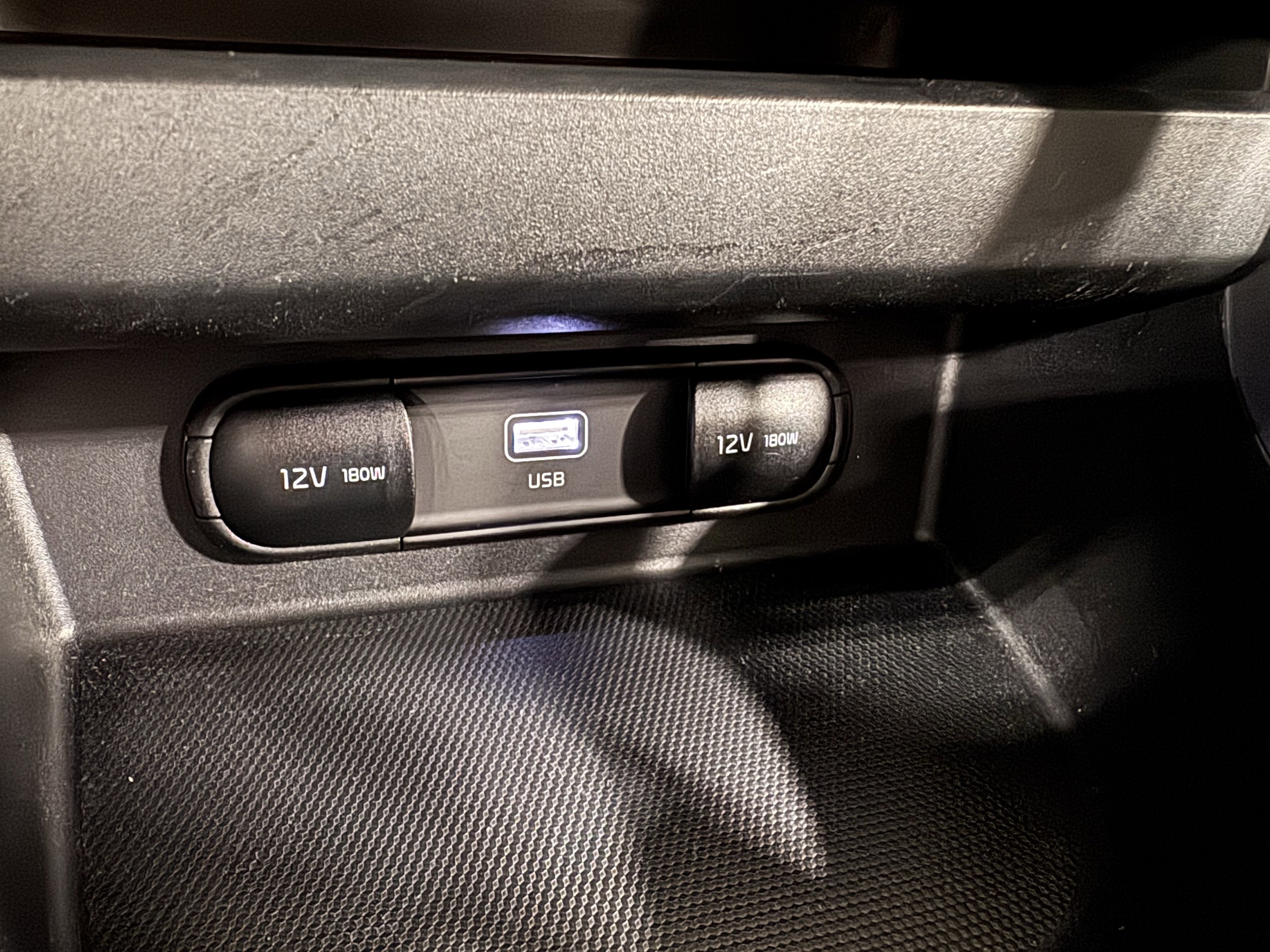 Certified 2025 Kia Seltos LX image 9