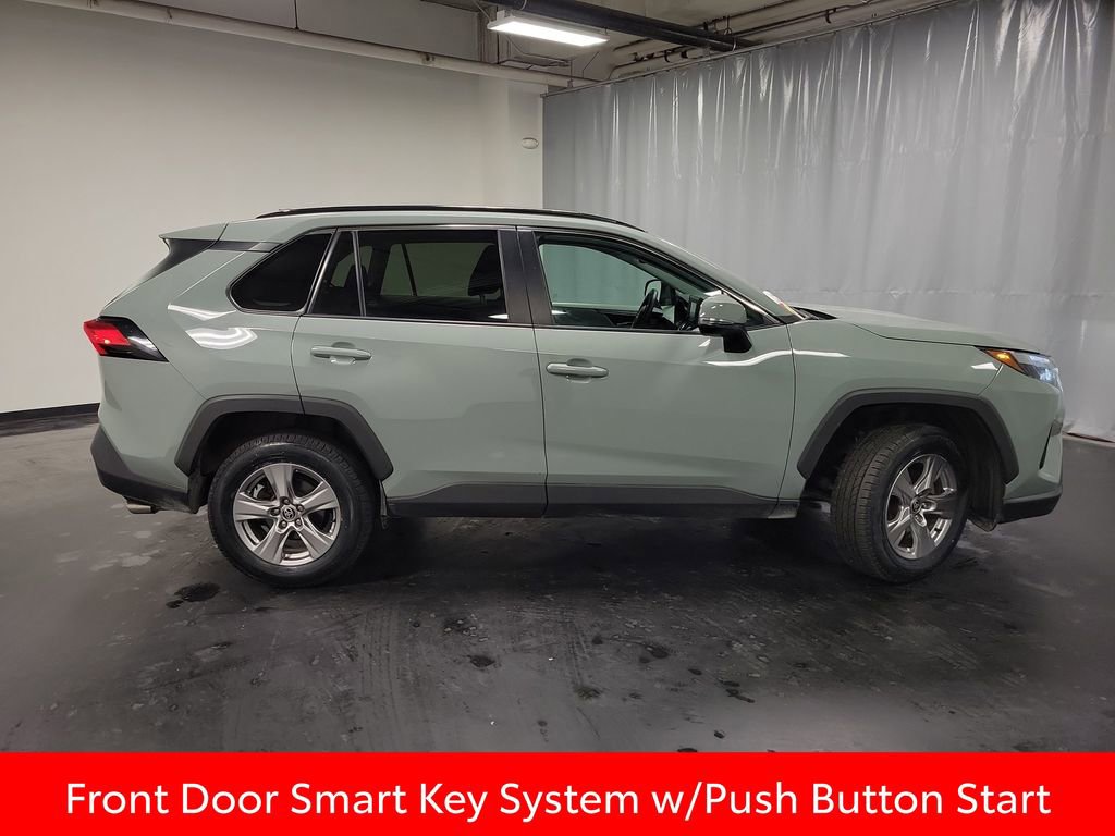 Used 2022 Toyota RAV4 XLE w/ Convenience Package image 9