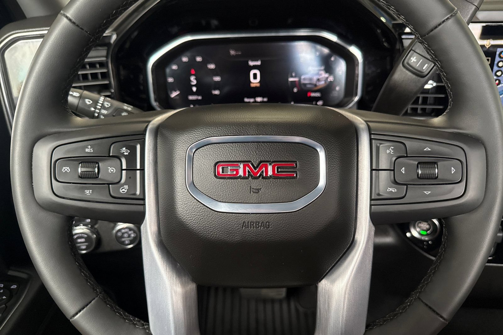 Used 2026 GMC Sierra 1500 Elevation AWD/4WD image 32