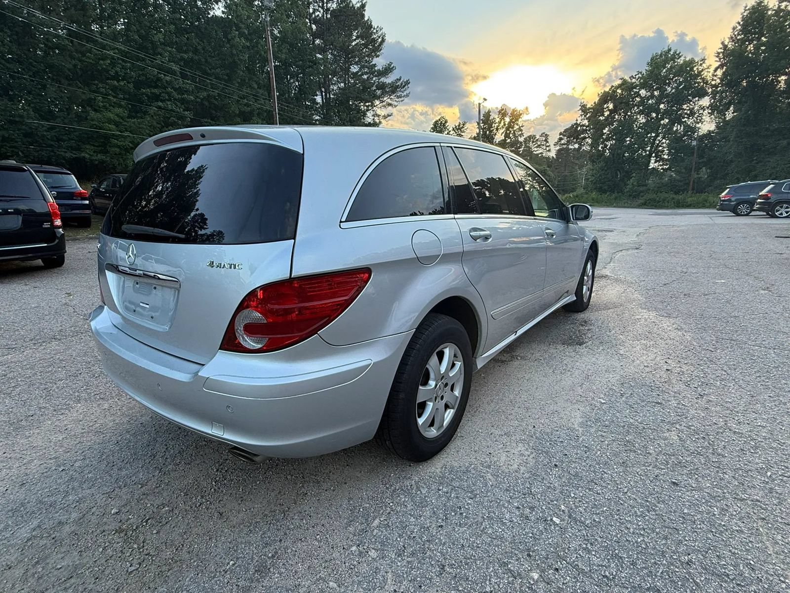 Used 2007 Mercedes-Benz R 350 4MATIC image 10