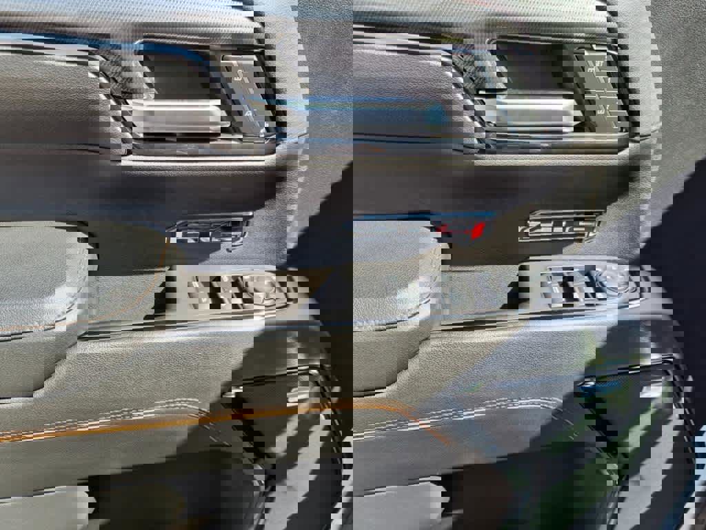 Certified 2024 GMC Sierra 1500 AT4 w/ Technology Package image 3