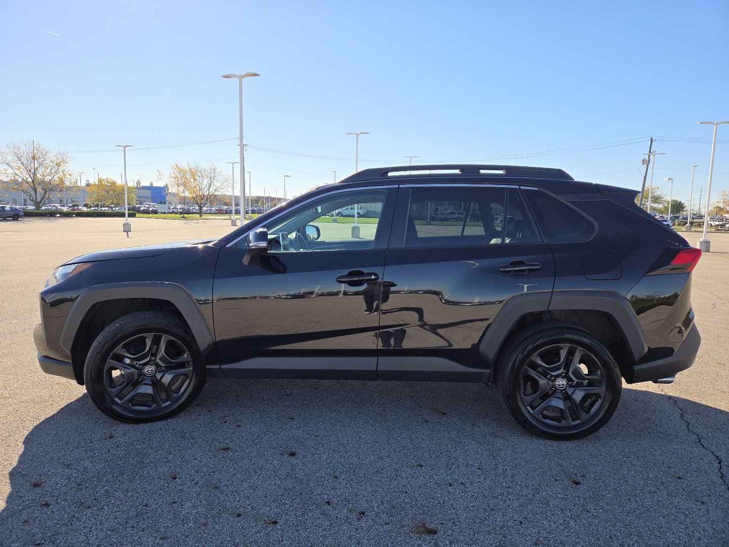 Used 2023 Toyota RAV4 Adventure AWD/4WD image 12