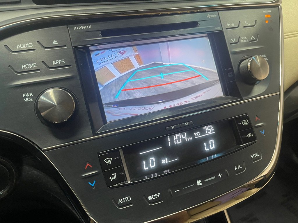Used 2016 Toyota Avalon Touring image 28