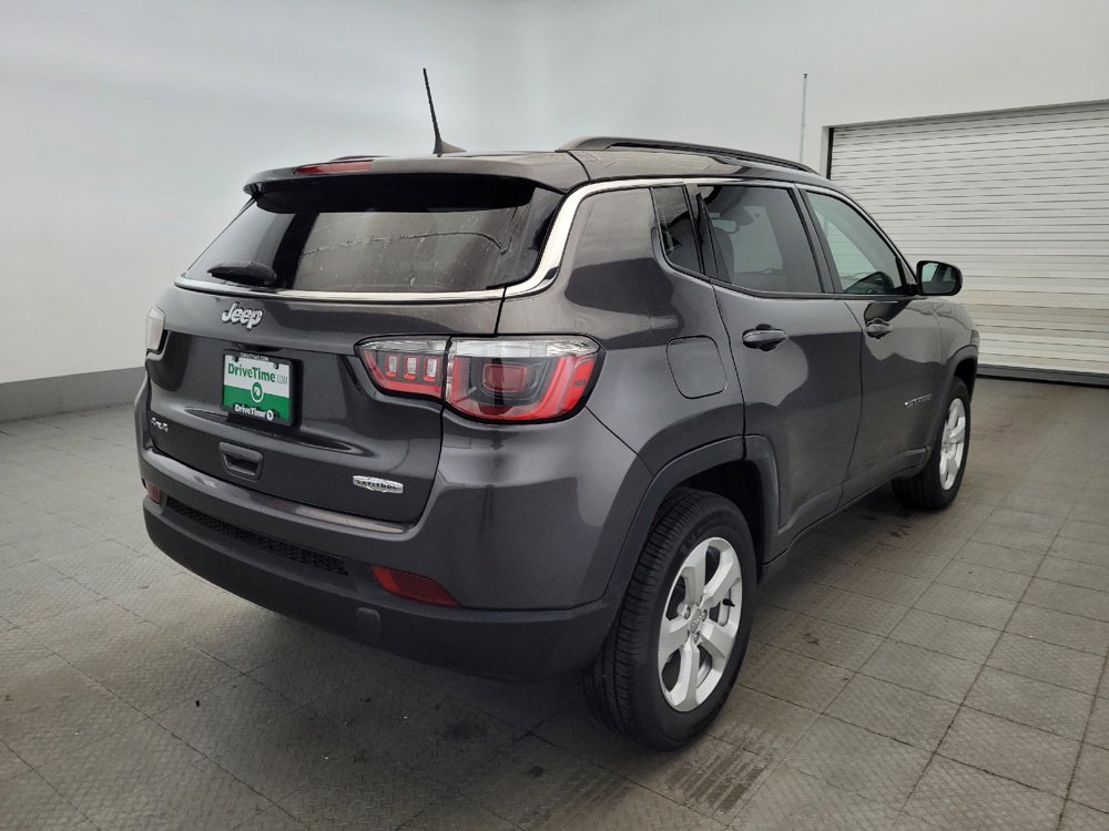 Used 2019 Jeep Compass Latitude w/ Cold Weather Group AWD/4WD image 9