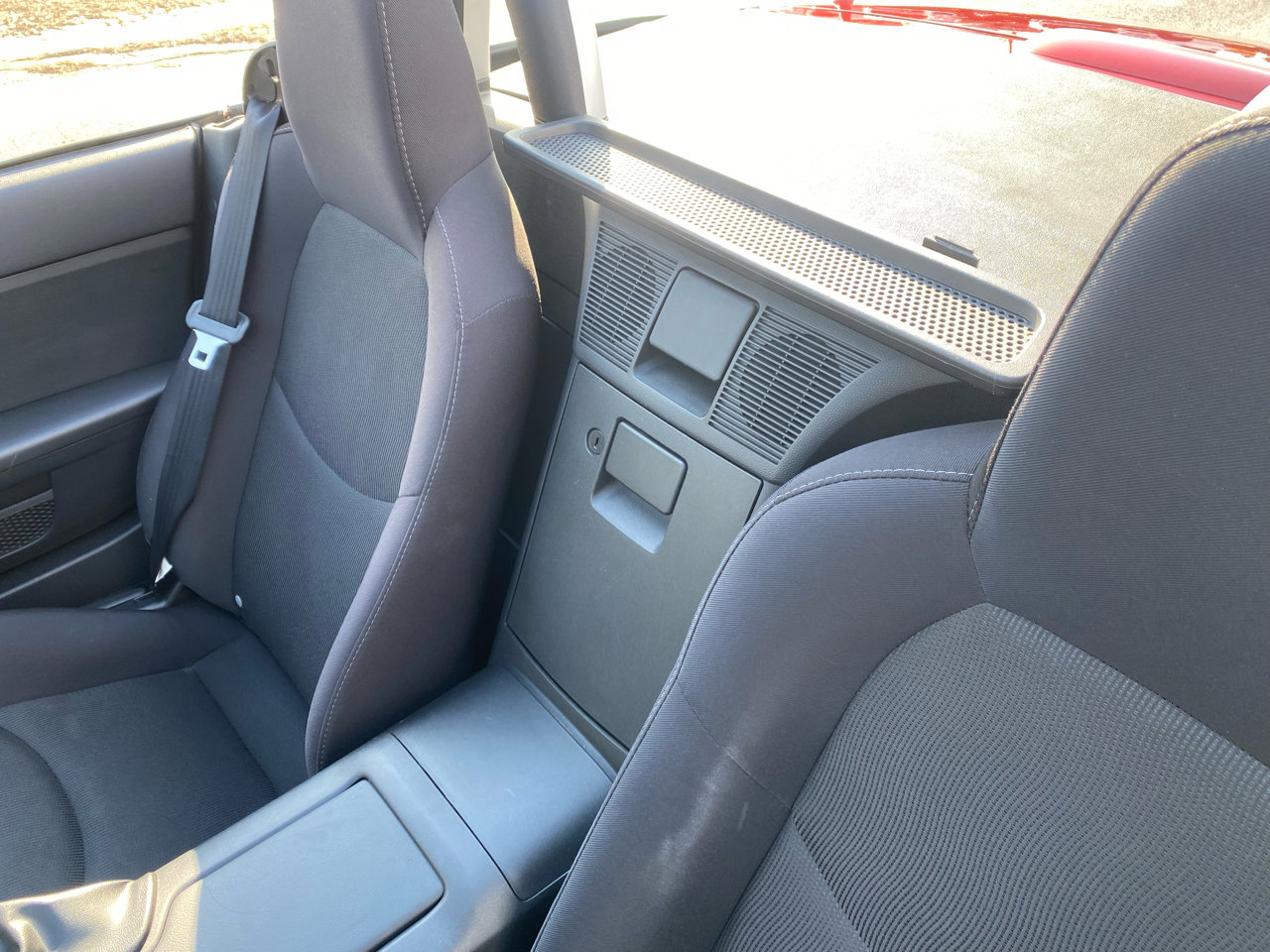 Used 2009 MAZDA MX-5 Miata Touring image 38