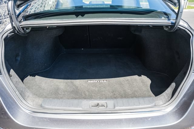 Used 2025 Nissan Sentra SV FWD image 11