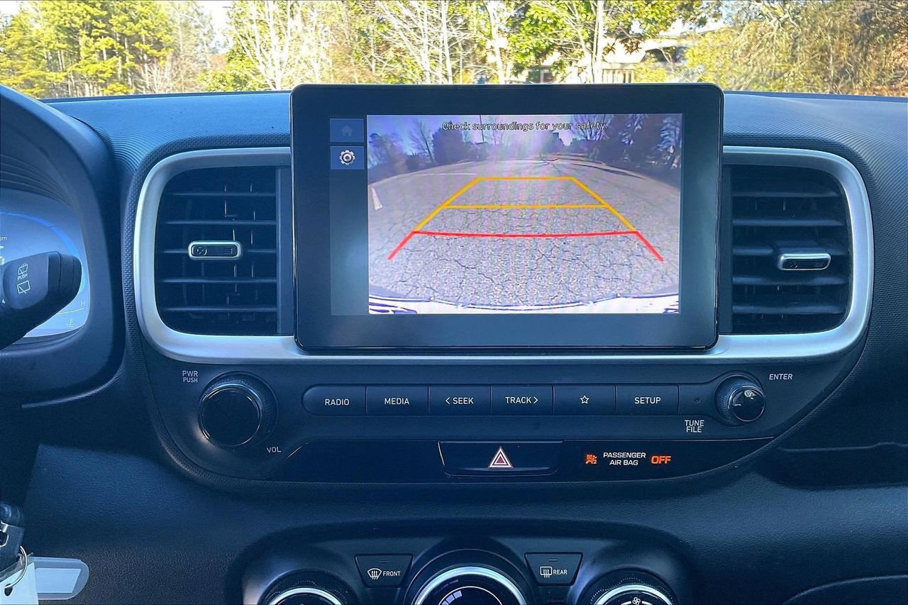 Used 2023 Hyundai Venue SEL w/ Cargo Package image 13