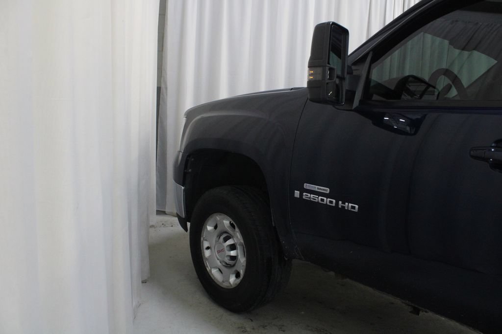 Used 2009 GMC Sierra 2500 SLT w/ Entertainment Package AWD/4WD image 27