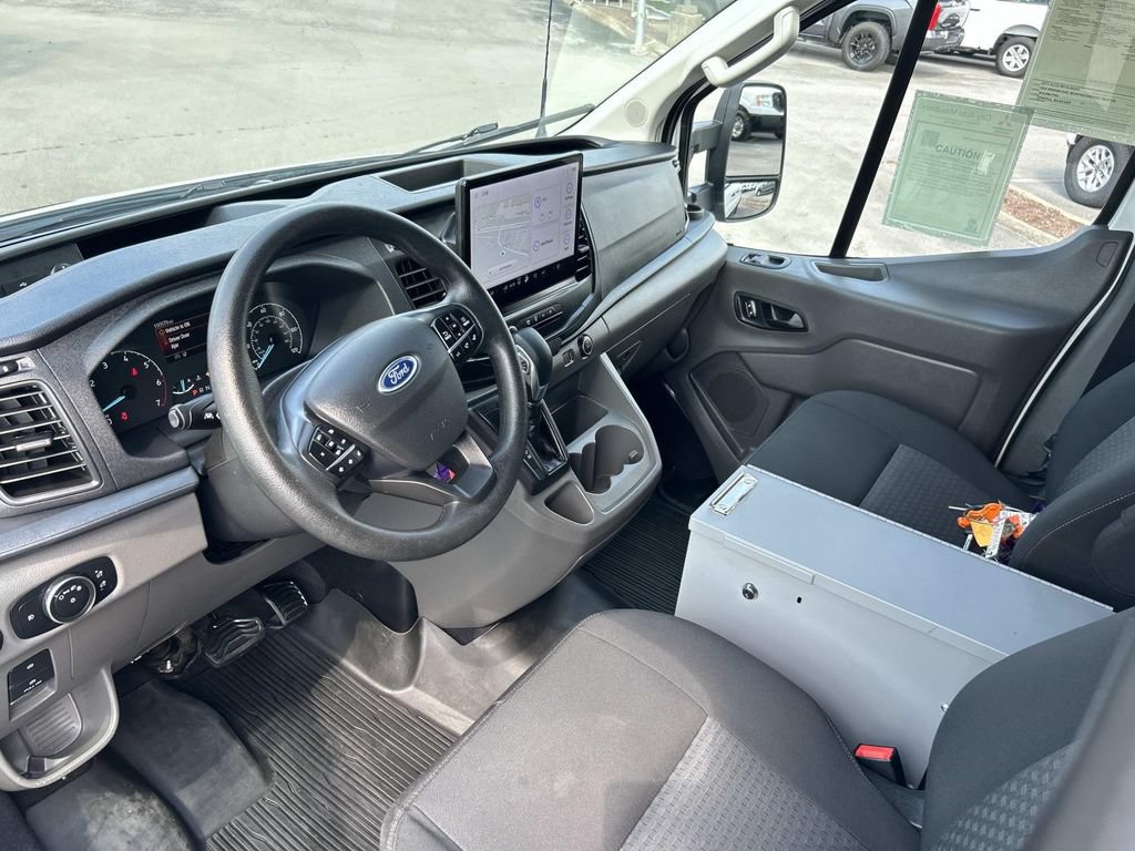 Used 2022 Ford Transit 250 Low Roof AWD image 28
