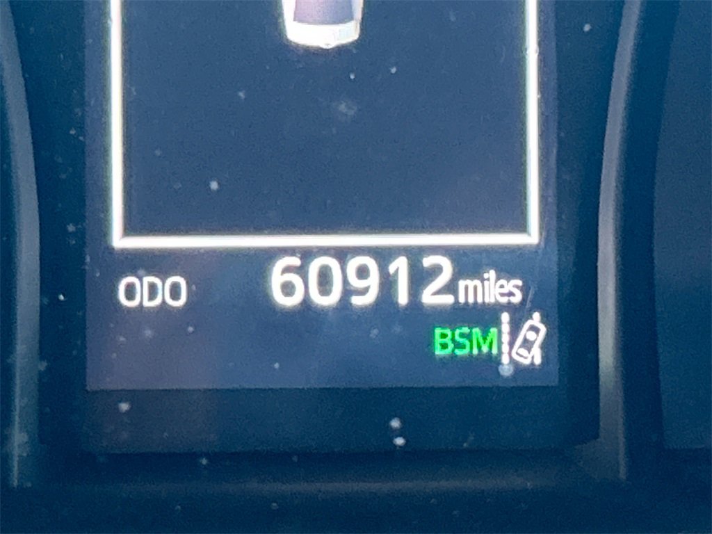 Used 2024 Toyota Camry SE w/ Convenience Package image 20