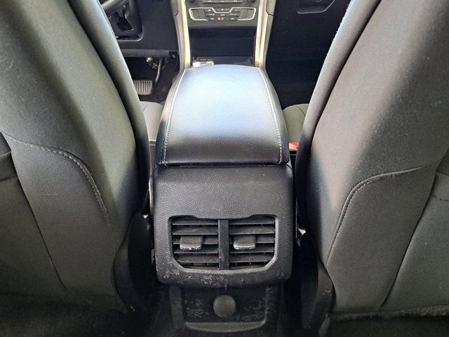 Used 2019 Ford Fusion SE image 26
