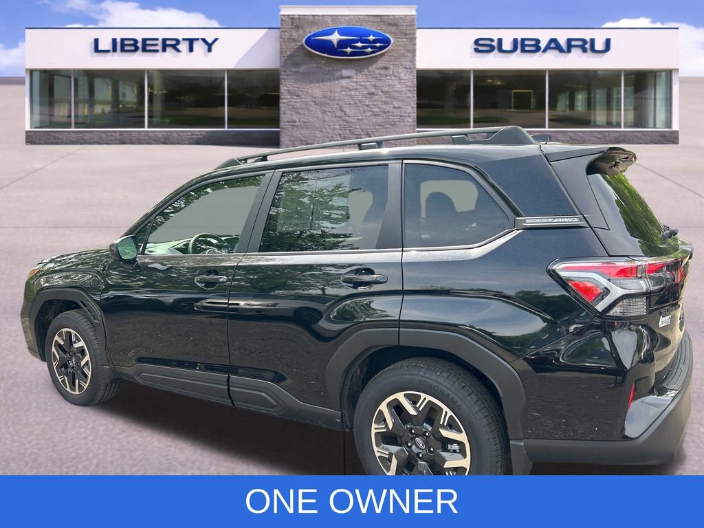 Used 2025 Subaru Forester Premium AWD/4WD image 4