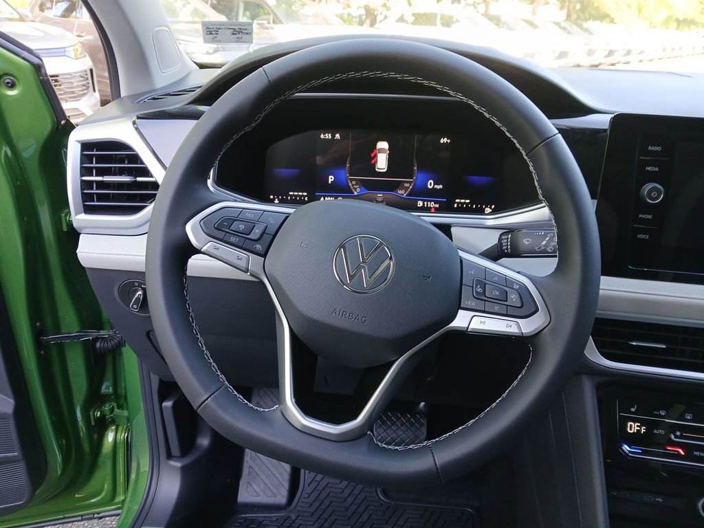New 2026 Volkswagen Taos SE AWD/4WD image 14