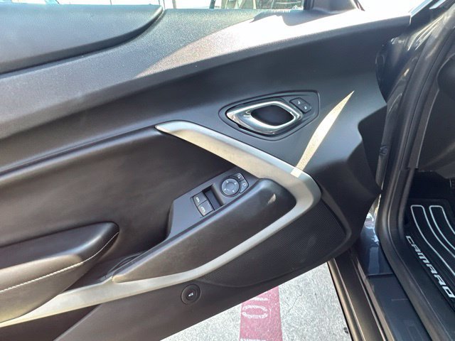 Used 2018 Chevrolet Camaro SS RWD image 16