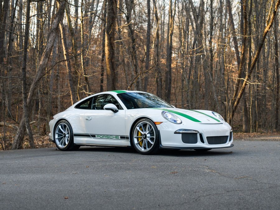 Used 2016 Porsche 911 R image 3