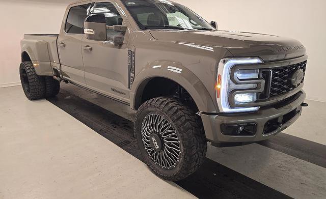Used 2026 Ford F450 Platinum AWD/4WD image 4