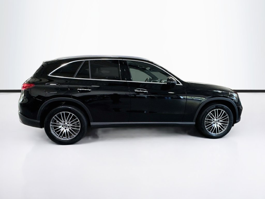 Certified 2026 Mercedes-Benz GLC 300 4MATIC image 4