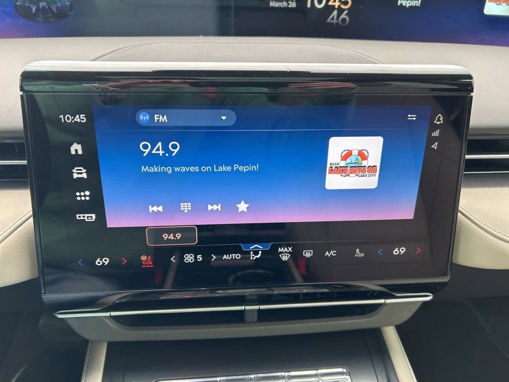 Used 2024 Lincoln Nautilus Premier w/ Equipment Group 102A image 17