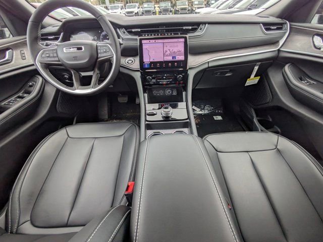 New 2025 Jeep Grand Cherokee L Limited w/ Black Appearance Package image 13