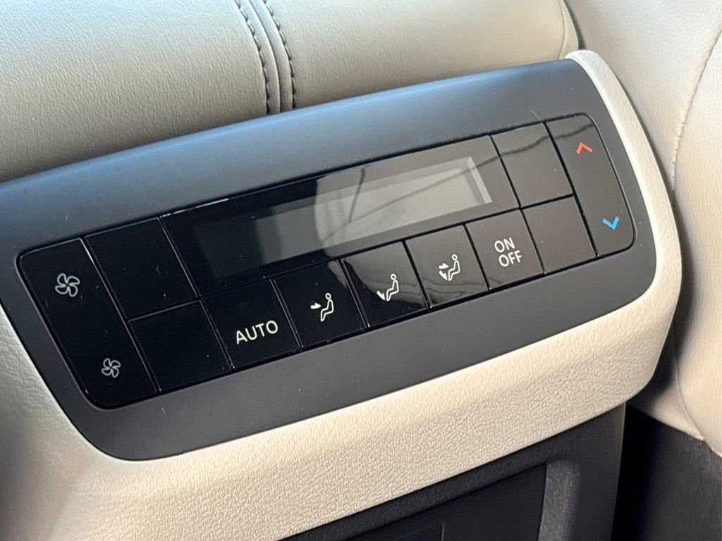 New 2025 Nissan Pathfinder SL image 25