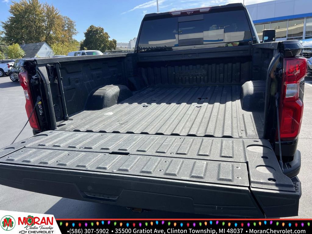 Certified 2024 Chevrolet Silverado 2500 High Country w/ Midnight Edition image 12